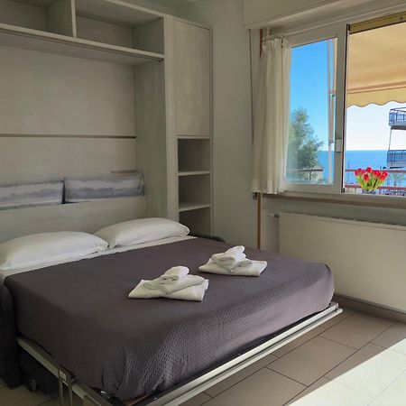 Ligure Residence ปิเอตราลิกูเร ภายนอก รูปภาพ