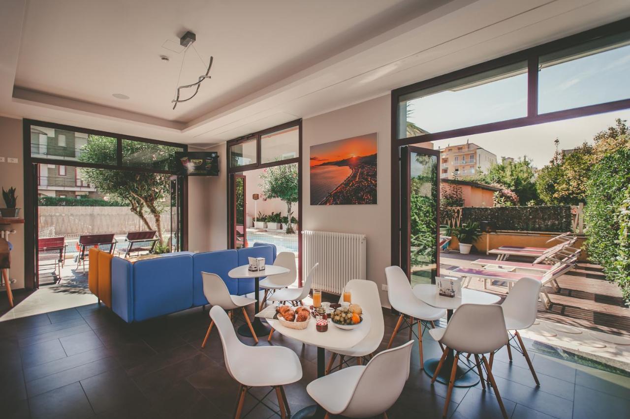 Ligure Residence ปิเอตราลิกูเร ภายนอก รูปภาพ
