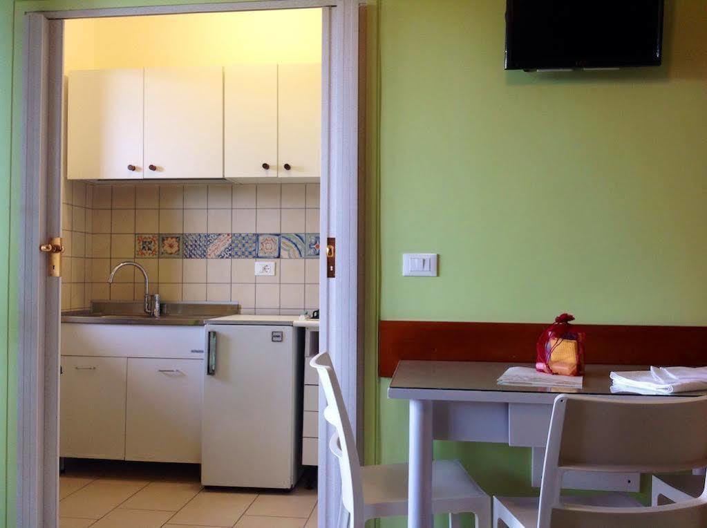 Ligure Residence ปิเอตราลิกูเร ภายนอก รูปภาพ